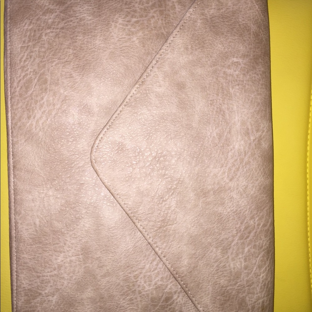 Envelope clutch